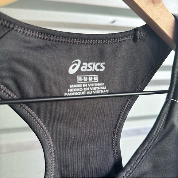 NWT ASICS WOMEN’S CIRCUIT 2 SPORTS BRA BLACK SZ MEDIUM M - Picture 2 of 6